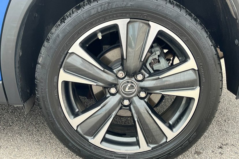 Lexus UX 2.0 250H Takumi Suv Hybrid E Cvt 184 White #21