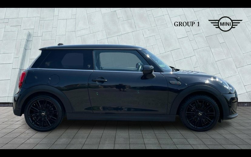 Mini Hatch 3-Door Hatch Cooper Exclusive OV23WXL Black #3