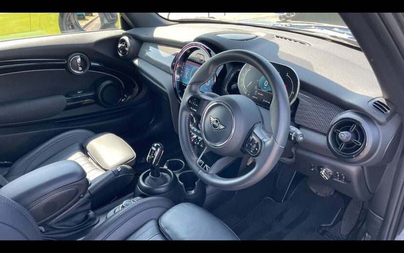 Mini Hatch 3-Door Hatch Cooper Exclusive OV23WXL Black #6