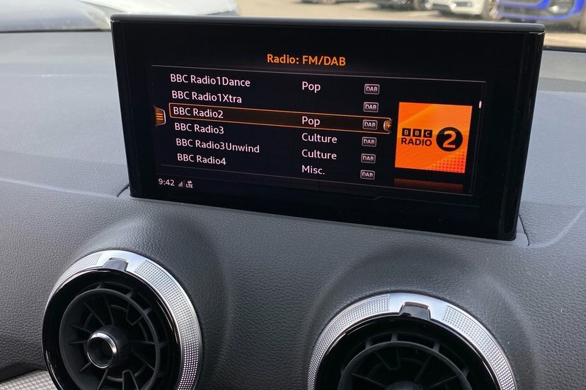 Audi Q2 Sport 35 Tfsi 150 Ps S Tronic White #13