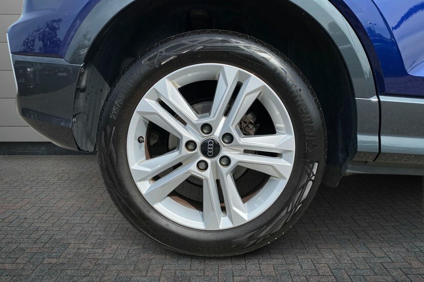 Audi Q2 1.5 Tfsi Cod 35 Sport Suv 150 P Blue #5
