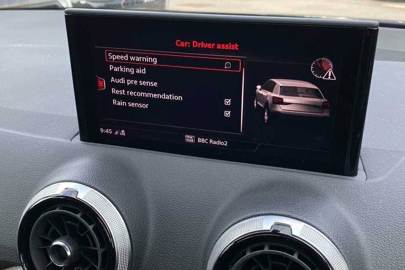 Audi Q2 Sport 35 Tfsi 150 Ps S Tronic White #23