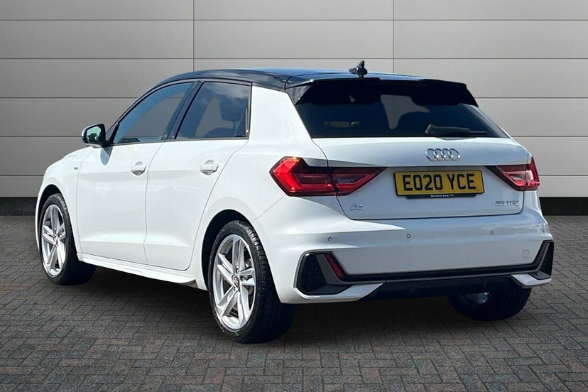 Audi A1 1.5 Tfsi 35 S Line Sportback S Tronic White #3