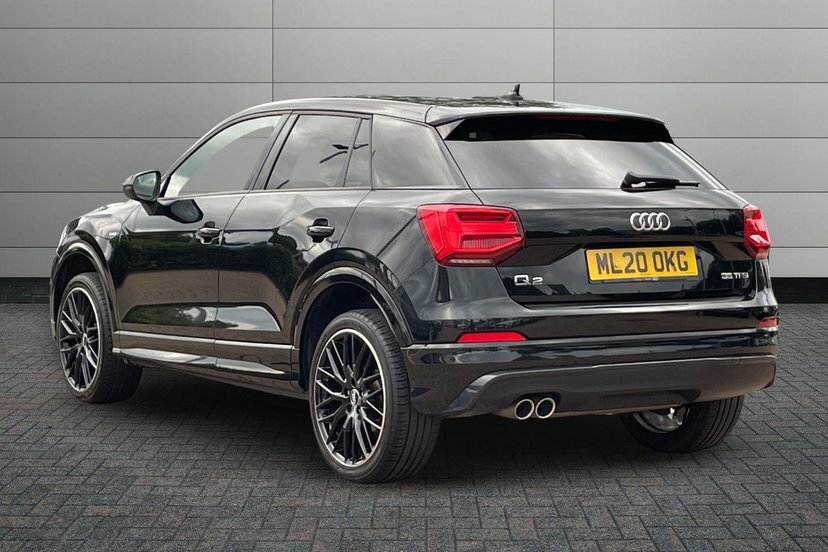 Audi Q2 1.5 Tfsi Cod 35 Black Edition Suv S Tro Black #3