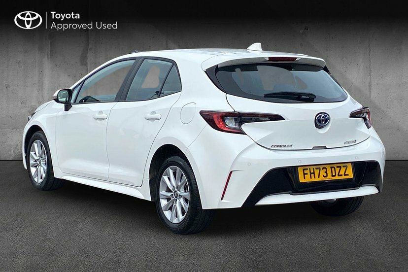 Toyota Corolla 1.8 Vvt-h Icon Hatchback Hybrid Cvt 14 White #4