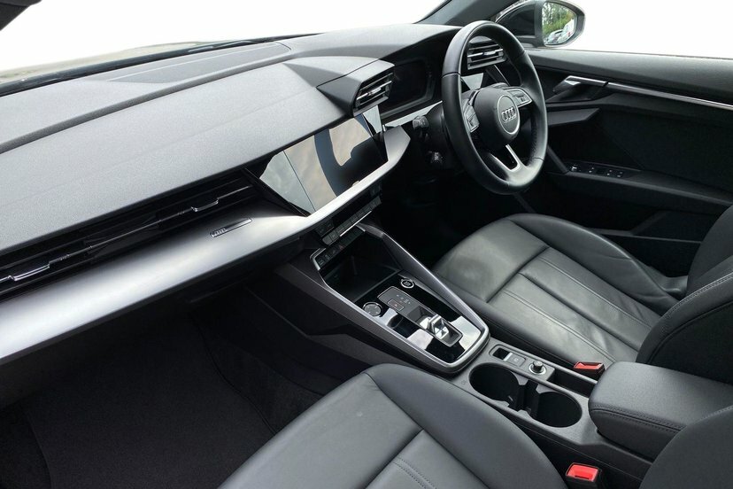 Audi A3 1.4 Tfsie 40 Sport Sportback Plug-in Hy Black #2