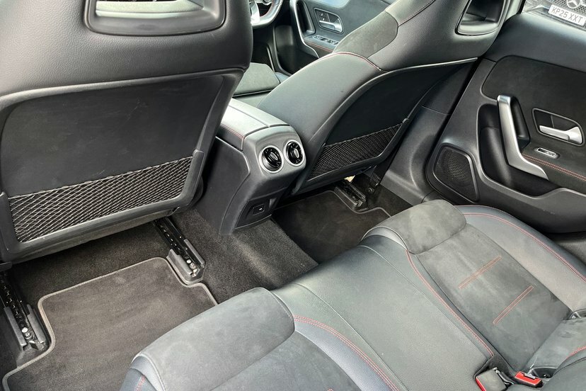 Mercedes-Benz A Class 1.3 A180h Mhev Sport Executive 7G-dct Euro 6 S Black #18