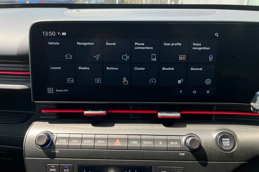 Hyundai Kona 160Kw N Line 65Kwh White #25