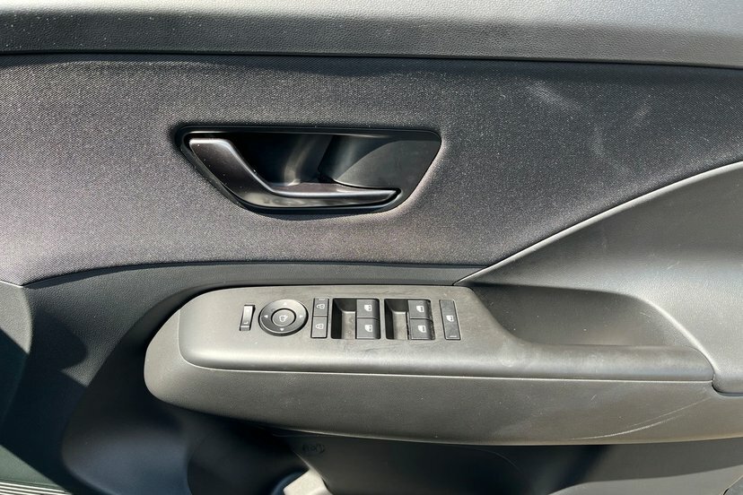 Hyundai Kona 160Kw N Line 65Kwh White #11