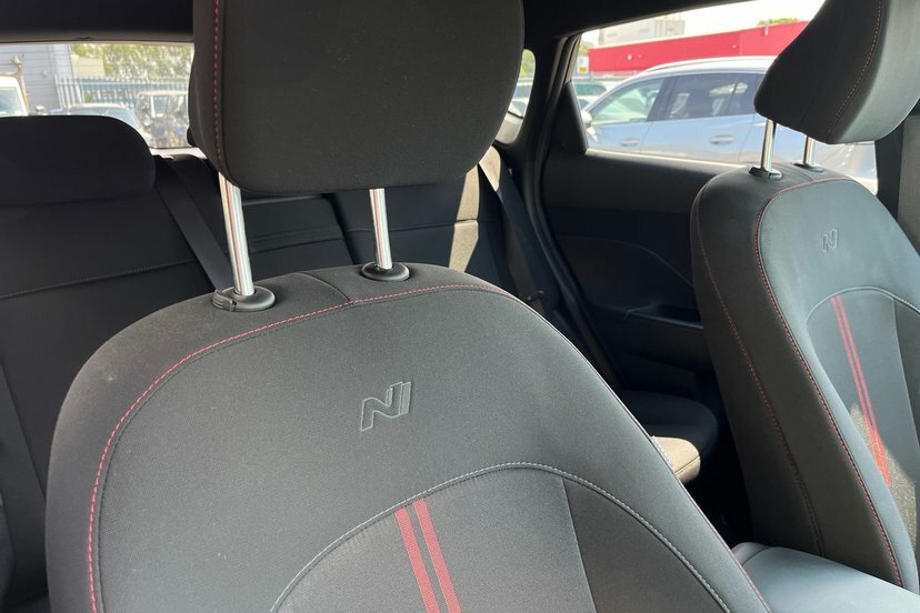 Hyundai Kona 160Kw N Line 65Kwh White #14