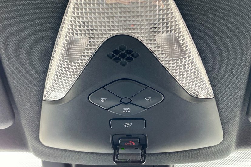 Toyota C-Hr 1.8 Hybrid Design Cvt White #50
