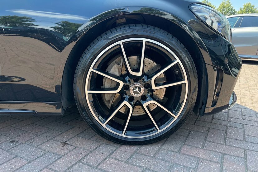 Mercedes-Benz C Class 2.0 C300 Amg Line Edition Premium Plus Saloon Black #4