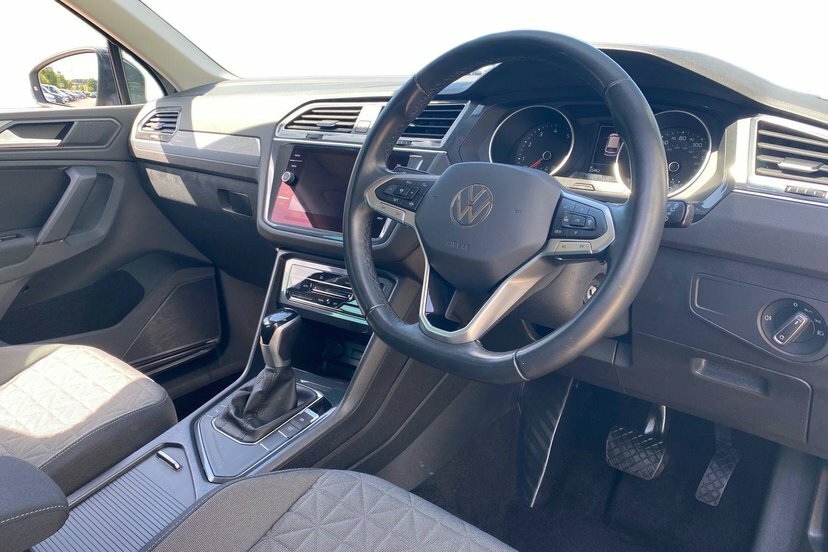 Volkswagen Tiguan 1.5 Tsi Life Suv Dsg 150 Ps Grey #6