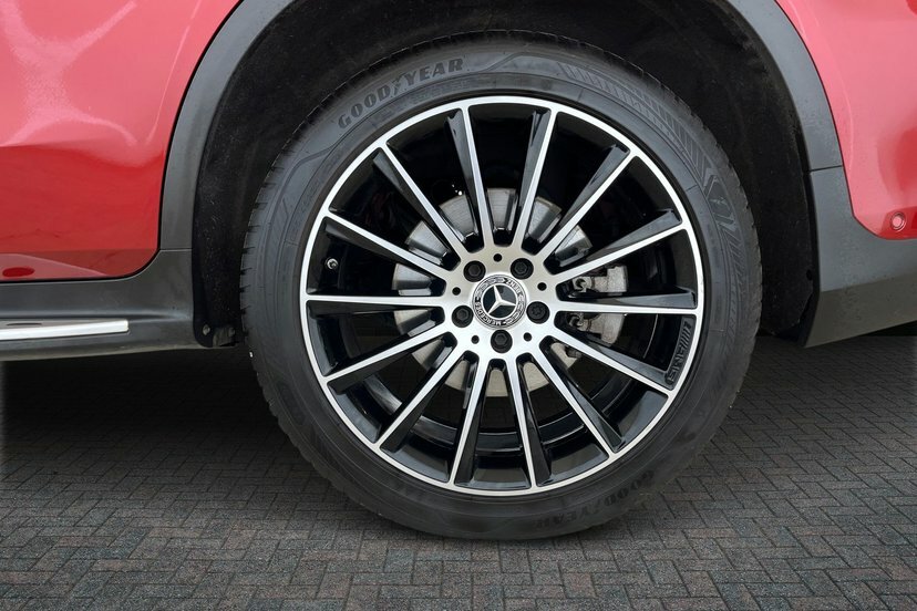 Mercedes-Benz GLC Class Glc 250 4Matic Amg Night Edition Premium Plus OU19TGF Red #4