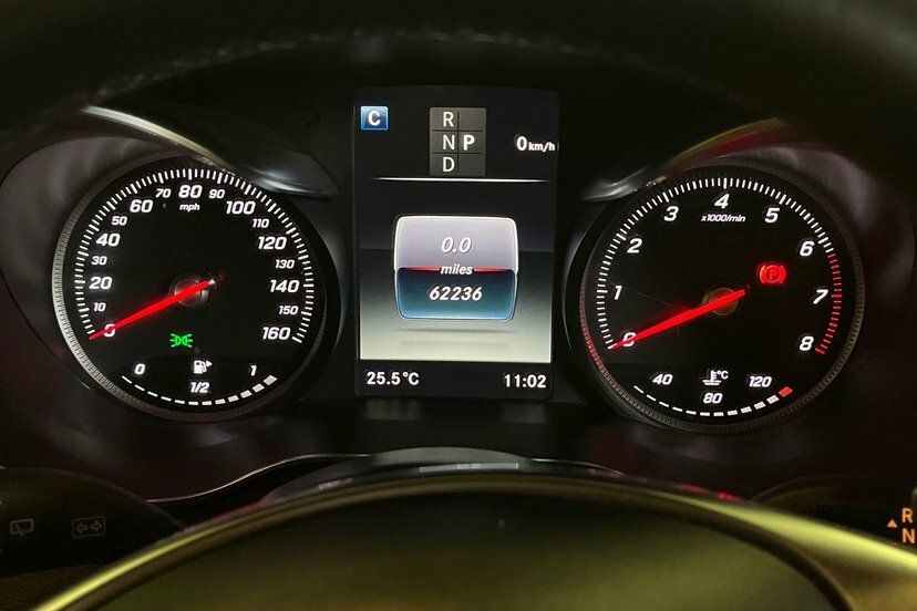 Mercedes-Benz GLC Class Glc 250 4Matic Amg Night Edition Premium Plus OU19TGF Red #6
