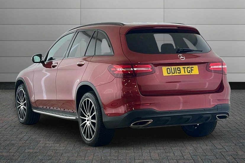 Mercedes-Benz GLC Class Glc 250 4Matic Amg Night Edition Premium Plus OU19TGF Red #2