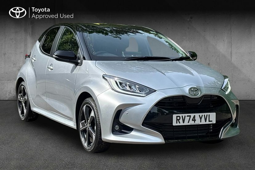 Toyota Yaris 1.5 Vvt-h Premiere Edition Hatchback Hy Black