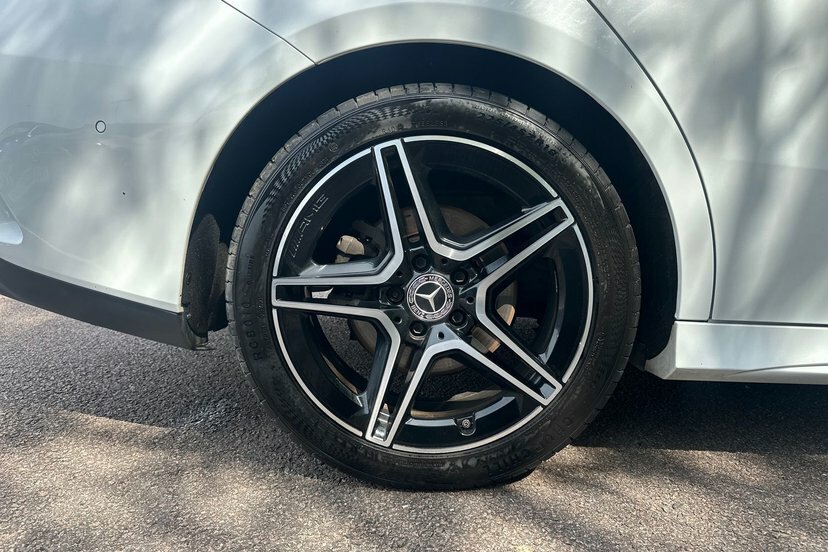 Mercedes-Benz CLA Class 1.3 Cla200 Amg Line Premium Coupe 7G- White #4