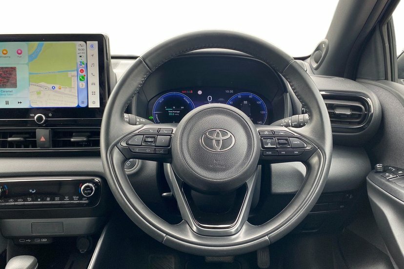 Toyota Yaris 1.5 Vvt-h Premiere Edition Hatchback Hy Black #6