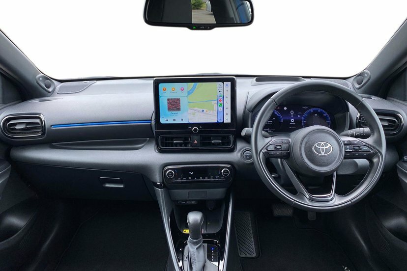 Toyota Yaris 1.5 Vvt-h Premiere Edition Hatchback Hy Black #5