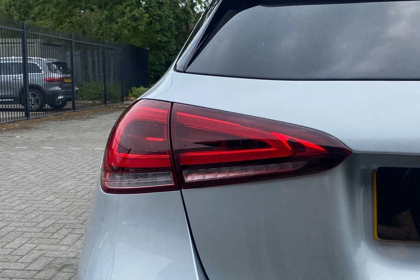Mercedes-Benz A Class Saloon 1.3 A180 Amg Line Executive 7G-dct Euro 6 Red #22