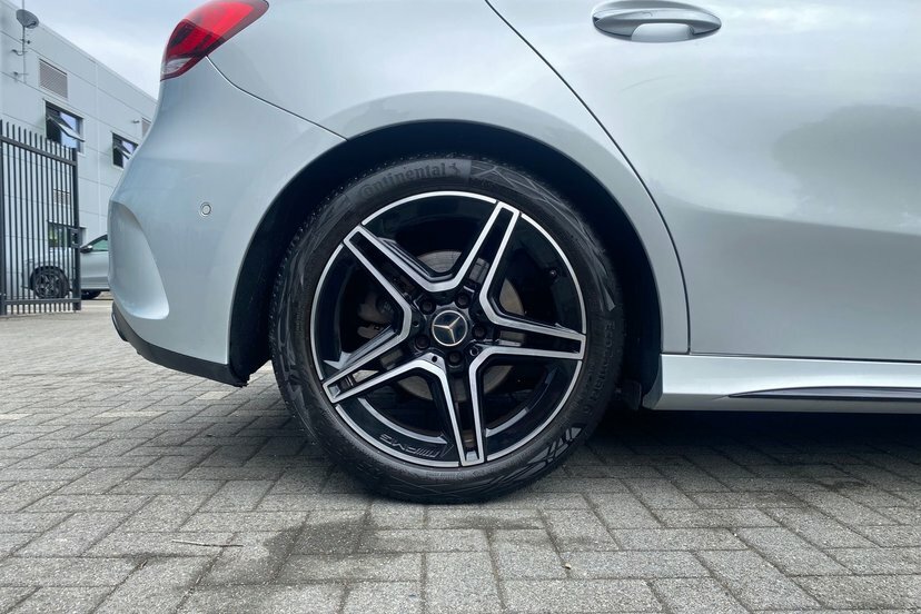 Mercedes-Benz A Class A200 Amg Line Edition Premium Plus Silver #4
