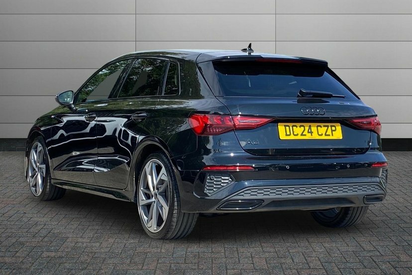 Audi A3 1.5 Tfsi 35 Black Edition Sportback S T Black #3
