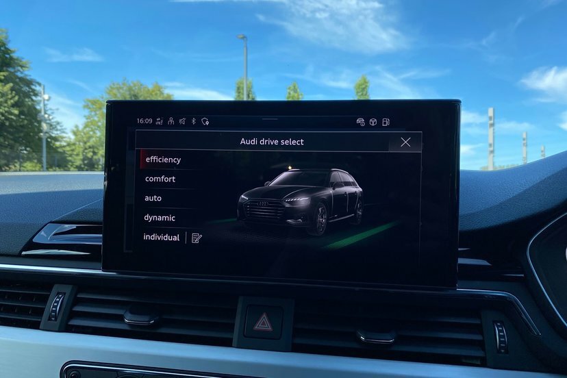Audi A4 Avant 2.0 Tfsi 40 Black Edition Estate S Tron Black #33