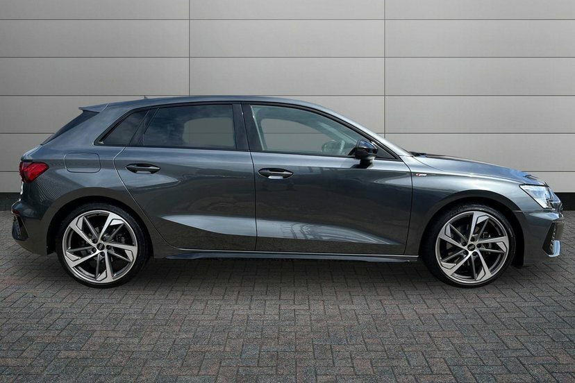 Audi A3 1.5 Tfsi 35 Edition 1 Sportback S Troni EK73GZS Grey #4