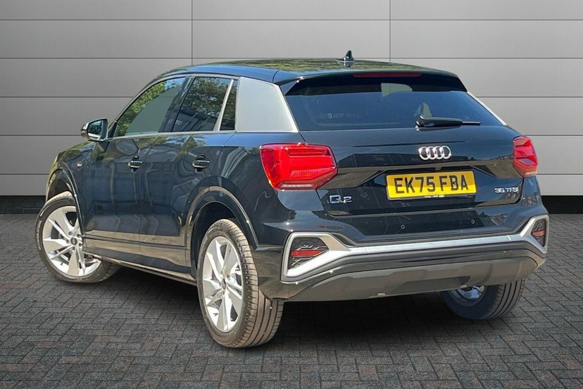 Audi Q2 1.5 Tfsi Cod 35 S Line Suv S Tronic Te Black #3