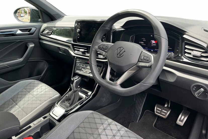 Volkswagen T-Roc 1.5 Tsi Black Edition Plus Suv Dsg 150 Black #6