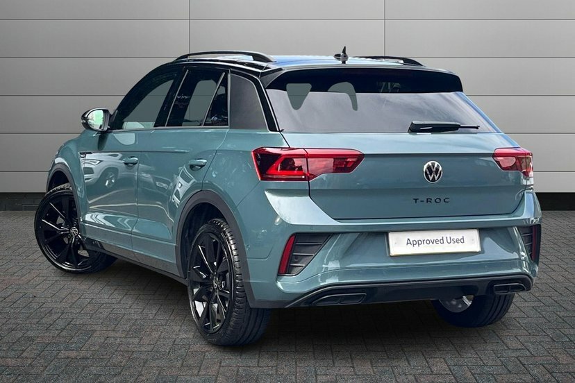 Volkswagen T-Roc 1.5 Tsi Black Edition Plus Suv Dsg 150 Black #3