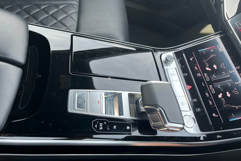 Audi A8 Black Edition Black #16