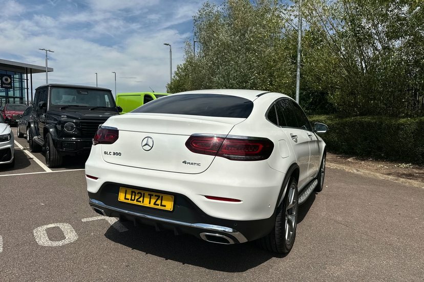 Mercedes-Benz GLC Class 220D Amg Line Suv G-tronic 4Matic Euro Black #36