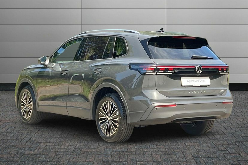 Volkswagen Tiguan 1.5 Etsi Mhev Match Suv Hybrid Dsg 150 GM26DYC Grey #3