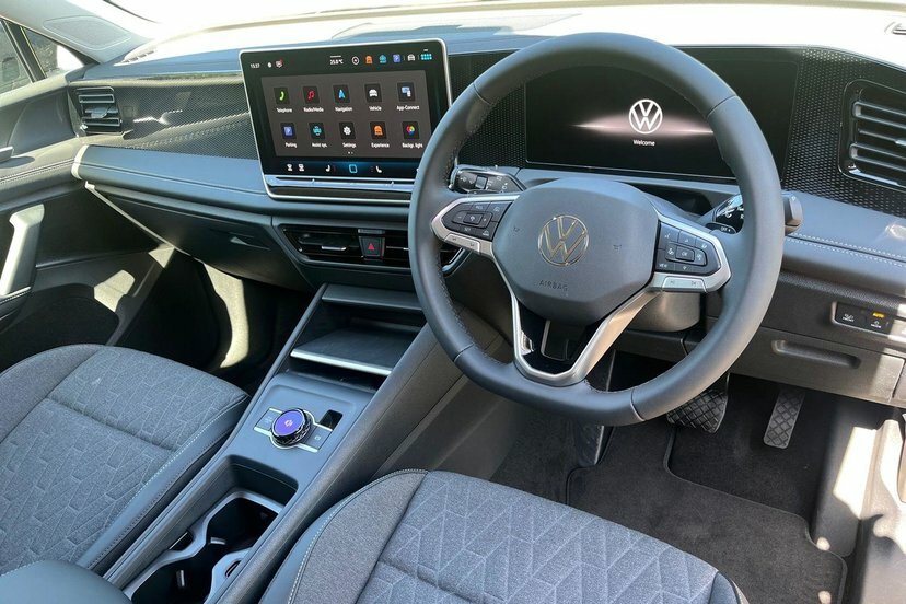 Volkswagen Tiguan 1.5 Etsi Mhev Match Suv Hybrid Dsg 150 GL26UYW Grey #6