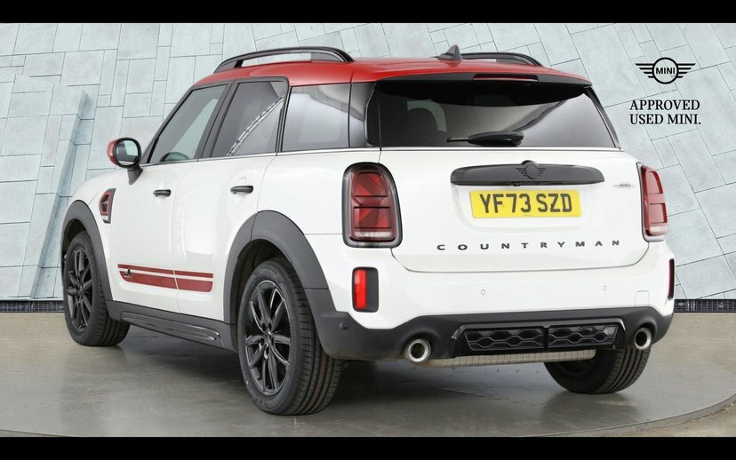 Mini Countryman Countryman John Cooper Works YF73SZD White #2