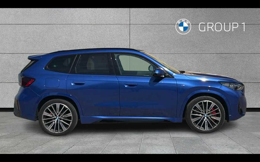 BMW iX1 Ix1 Xdrive30 M Sport Blue #3