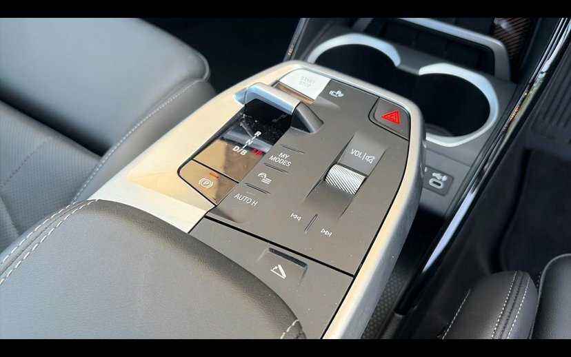 BMW iX1 30 66.5Kwh M Sport Xdrive 11Kw Charger #10
