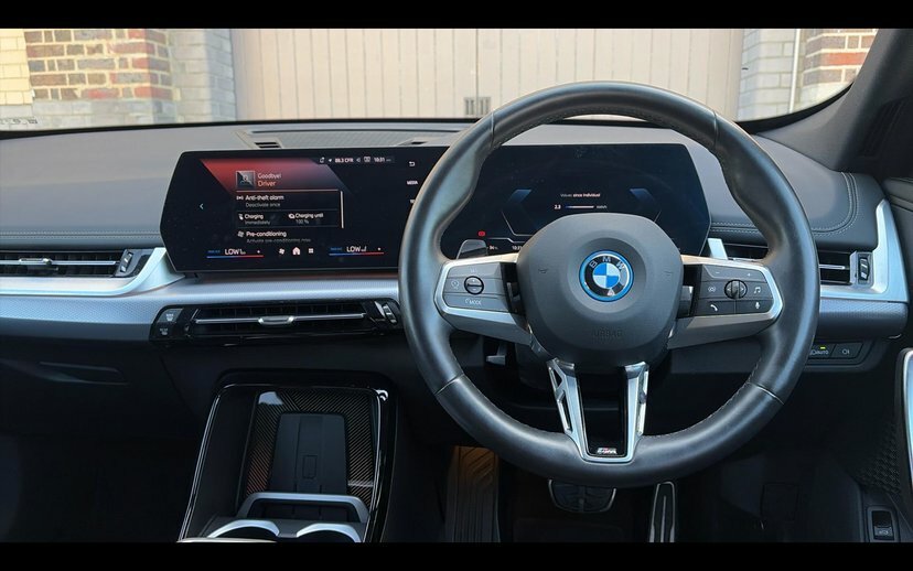 BMW iX1 Ix1 Xdrive30 M Sport Blue #5
