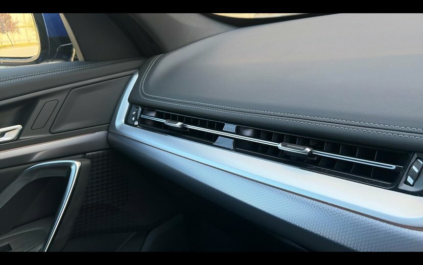 BMW iX1 30 66.5Kwh M Sport Xdrive 11Kw Charger #27