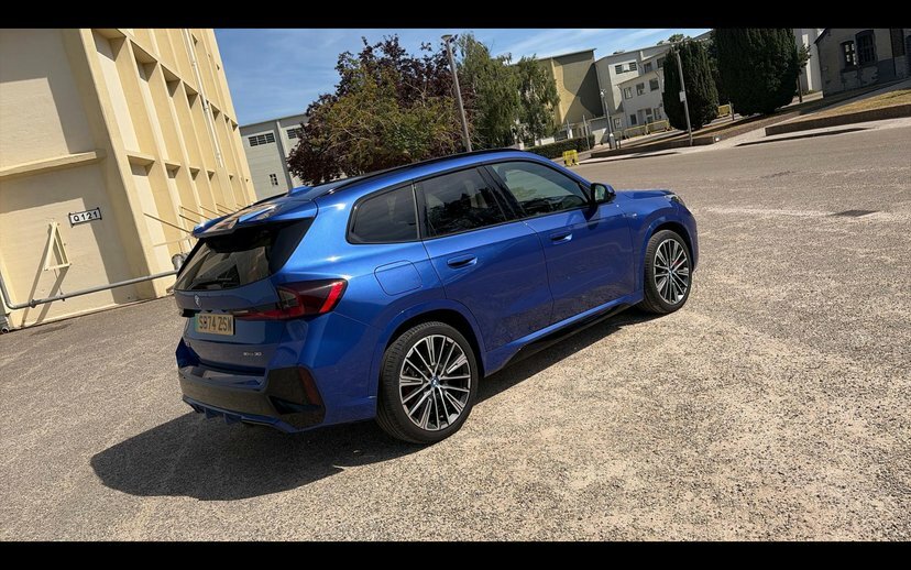 BMW iX1 30 66.5Kwh M Sport Xdrive 11Kw Charger #24