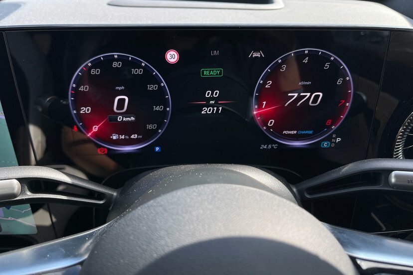 Mercedes-Benz CLA Class 1.5 Cla220h Hybrid Amg Line Premium Plus Saloon Green #6