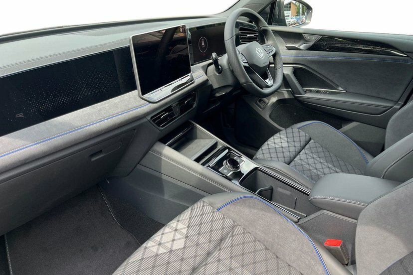 Volkswagen Tiguan 2.0 Tsi Black Edition Suv Dsg 4Motion Black #2