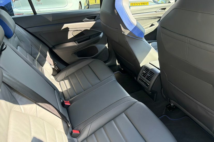 Volkswagen Golf 1.5 Etsi 150 R-line Dsg 18 Leeds Alloys S Silver #23