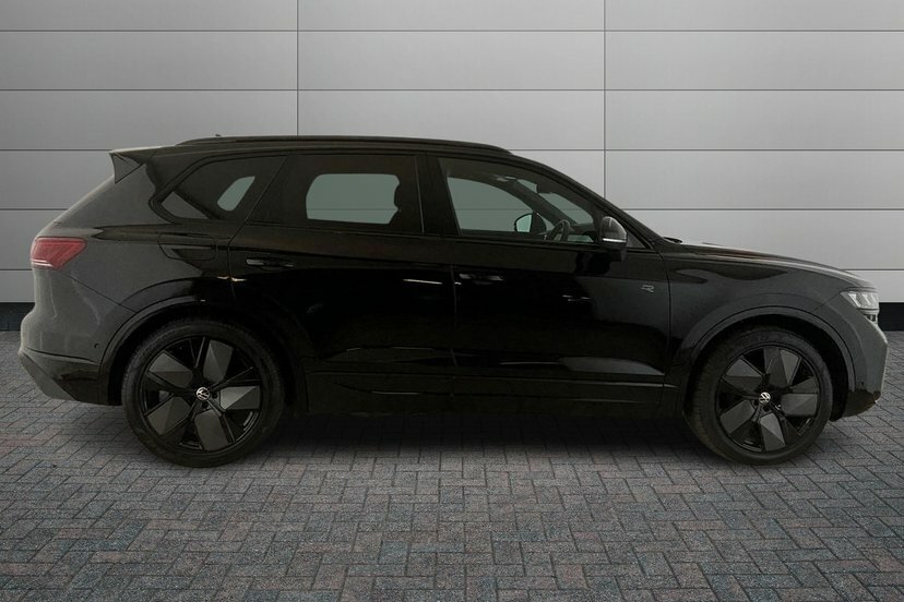 Volkswagen Touareg 3.0 Tdi V6 Black Edition Suv Tiptronic Black #4