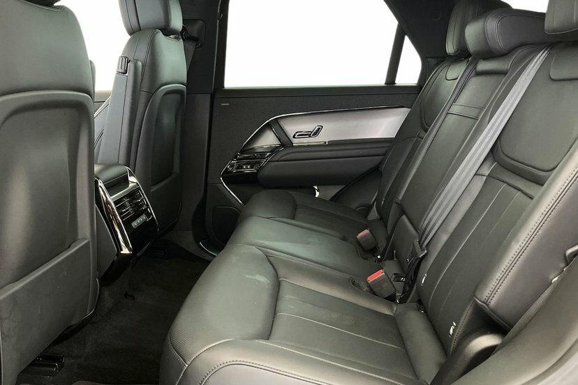 Land Rover Range Rover Sport 3.0 D300 Mhev Dynamic Se Suv 4Wd Black #4