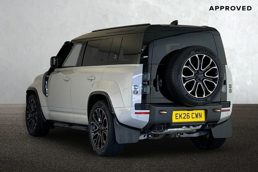 Land Rover Defender 110 4.4 P635 V8 Mhev Octa Suv 4Wd 635 Grey #2