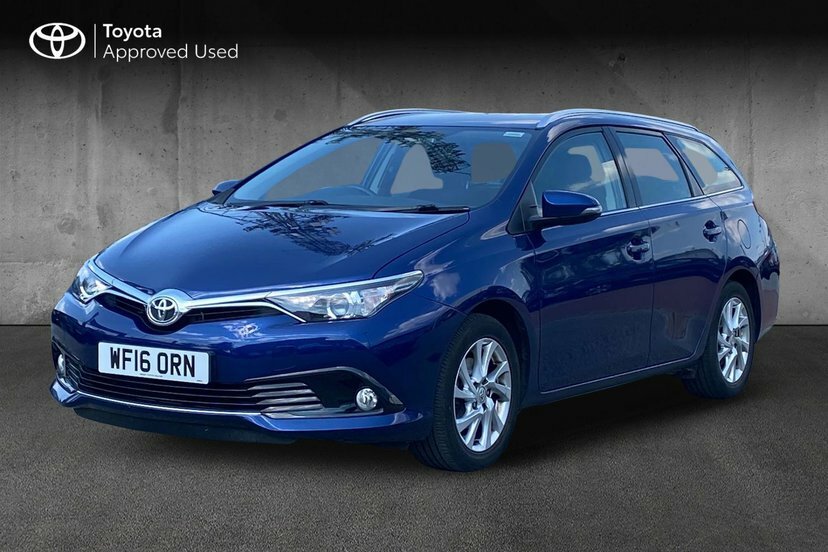 Toyota Auris 1.6 D-4d Business Edition Touring Sports Diese Blue #3