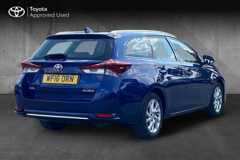 Toyota Auris 1.6 D-4d Business Edition Touring Sports Diese Blue #2